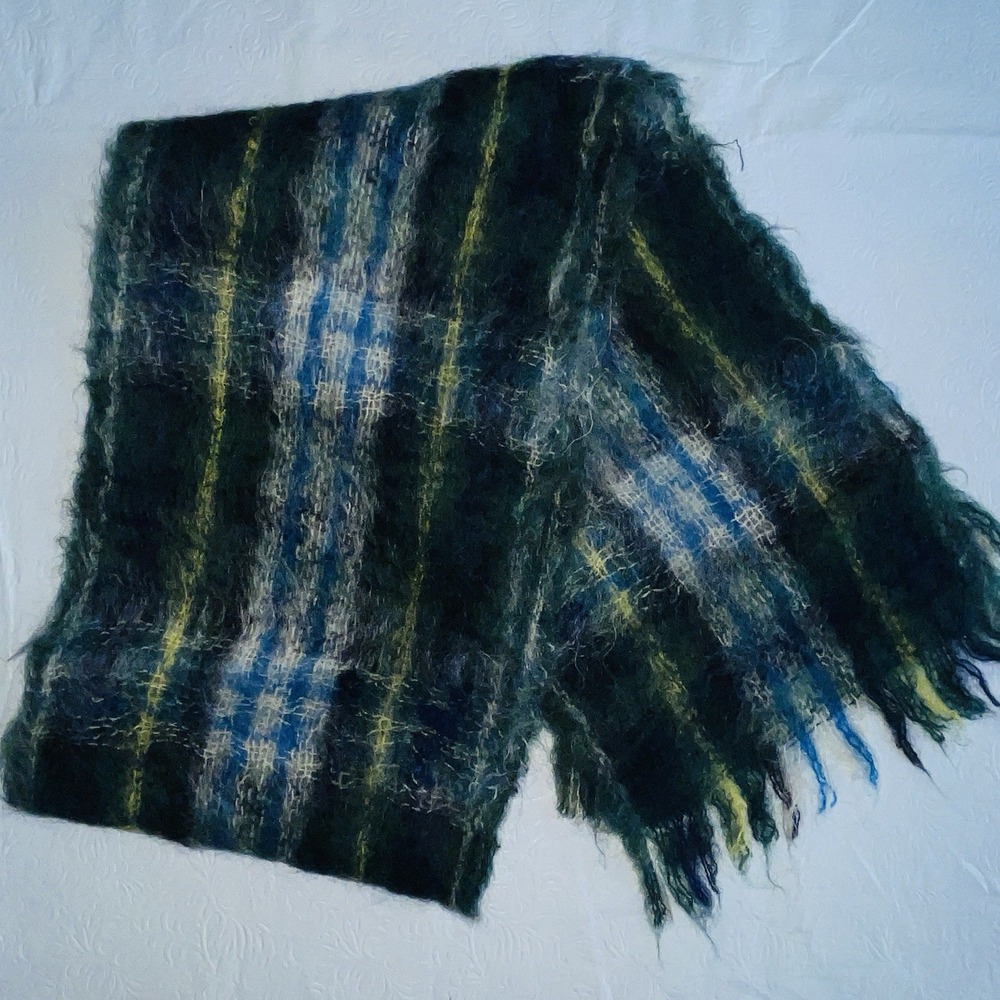 Vintage Glen Cree 100% Mohair Plaid Scarf Made in Scotland Green Blue Fringe